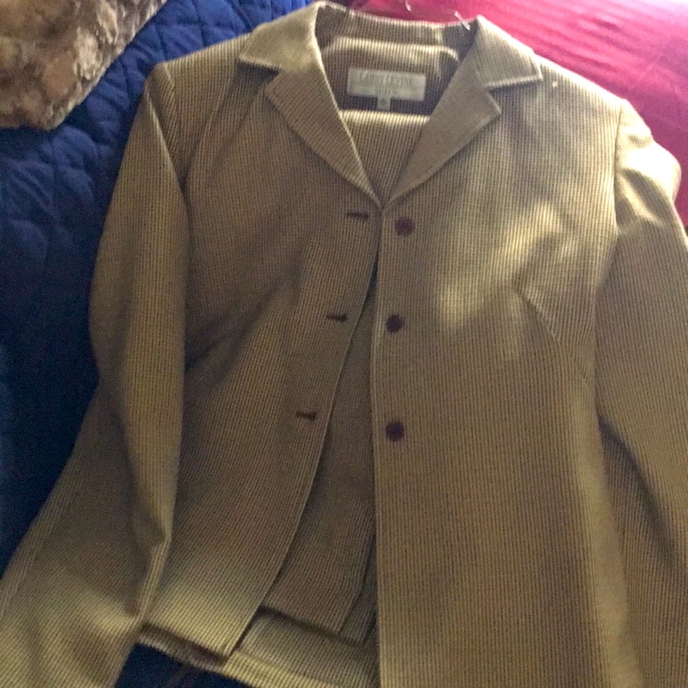 Lovely Vintage 2 pc plaid fully lined suit